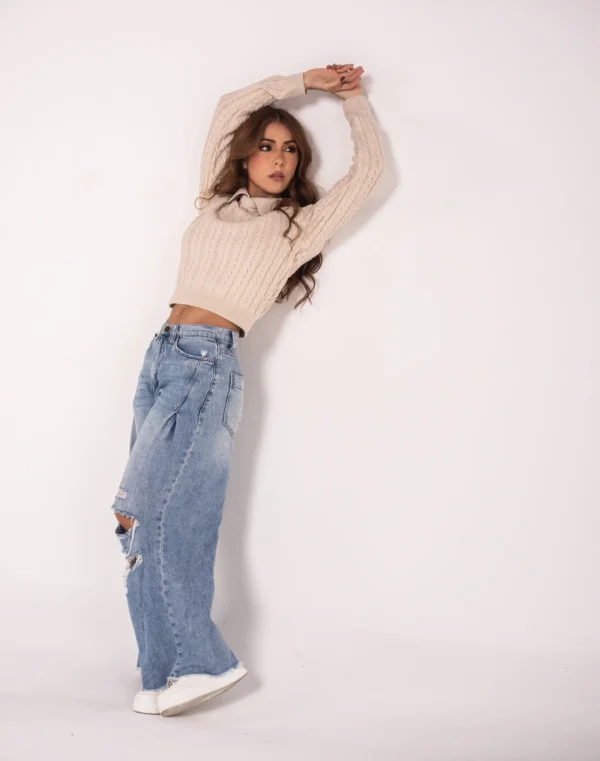 Suéter tejido con cuello